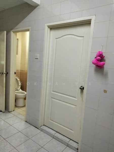 Rumah Teres 2 Tingkat untuk Dijual di Bukit Rahman Putra (Sungai Buloh) - Kok Wah Yee - Bathroom - PropertyGuru.com.my