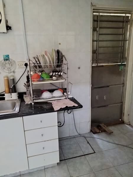 Rumah Teres 2 Tingkat untuk Dijual di Bukit Rahman Putra (Sungai Buloh) - Kok Wah Yee - Kitchen - PropertyGuru.com.my