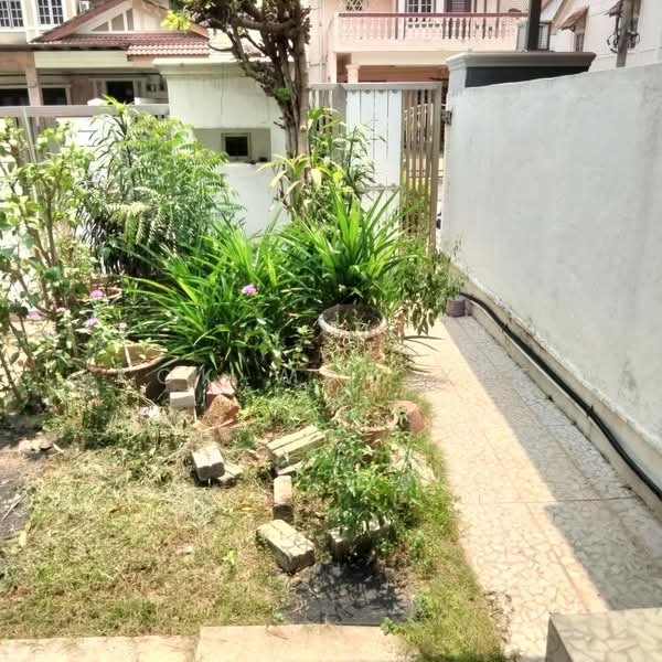 Rumah Teres 2 Tingkat untuk Dijual di Bukit Rahman Putra (Sungai Buloh) - Kok Wah Yee - Exterior - PropertyGuru.com.my