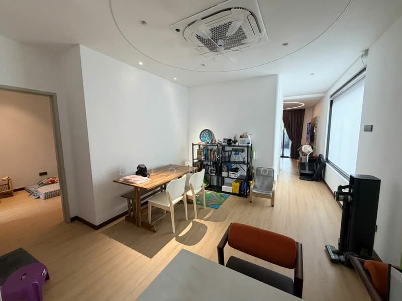 2-storey Terraced House for Sale in Taman Austin Duta (Tebrau) - Ee Fong Toh - Living Room - PropertyGuru.com.my