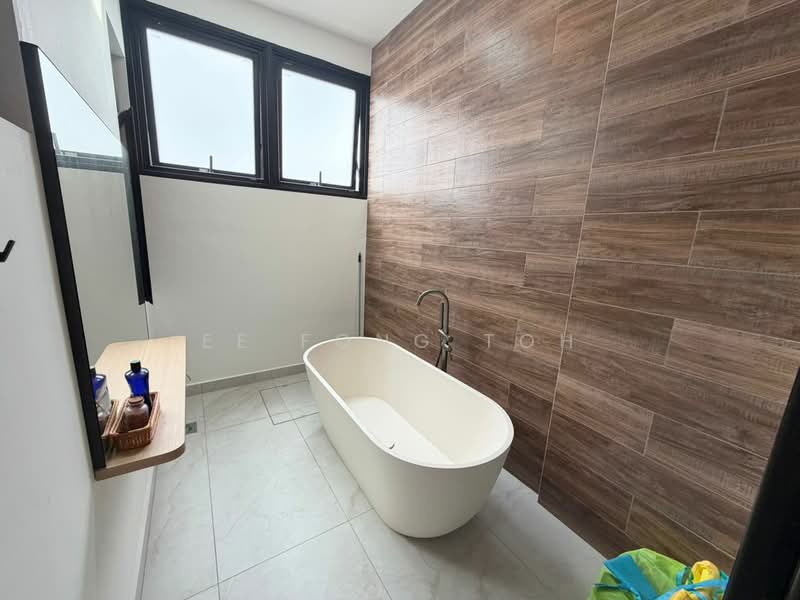 2-storey Terraced House for Sale in Taman Austin Duta (Tebrau) - Ee Fong Toh - Bathroom - PropertyGuru.com.my