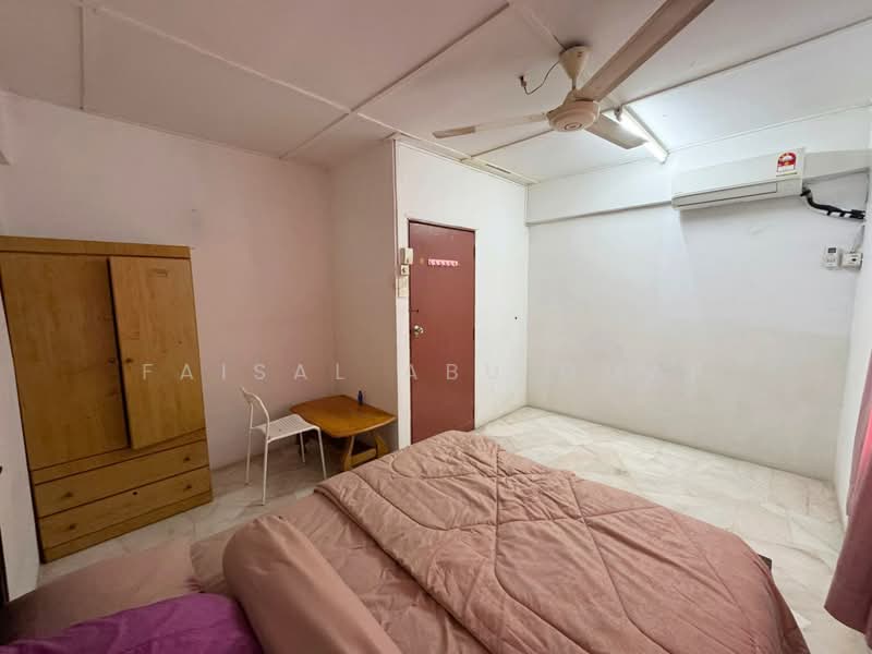 2-storey Terraced House for Sale in Jalan Ipoh (Kuala Lumpur) - Faisal Abu Omar - Bedroom - PropertyGuru.com.my