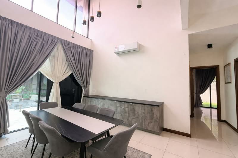 Rumah Berkembar untuk Dijual di Telok Panglima Garang (Selangor) - Fiona Lee - Dining Room - PropertyGuru.com.my