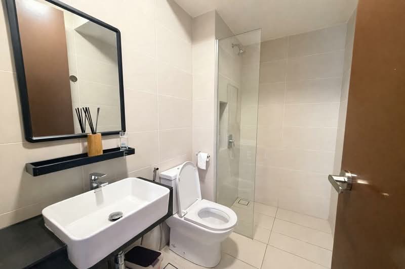 Rumah Berkembar untuk Dijual di Telok Panglima Garang (Selangor) - Fiona Lee - Bathroom - PropertyGuru.com.my