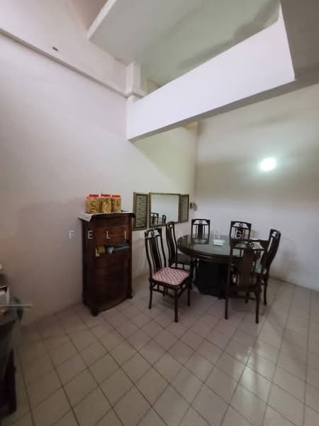Rumah Teres 1 Tingkat untuk Dijual di SS4 (Petaling Jaya) - Felicia Ng - Dining Room - PropertyGuru.com.my