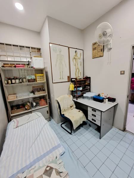 2.5-storey Terraced House for Sale in Ampang Jaya (Ampang) - Cik Maya Abdul - Study - PropertyGuru.com.my