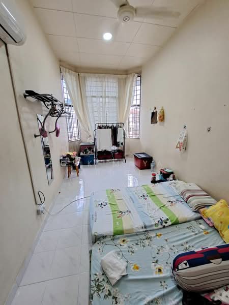 2.5-storey Terraced House for Sale in Ampang Jaya (Ampang) - Cik Maya Abdul - Bedroom - PropertyGuru.com.my