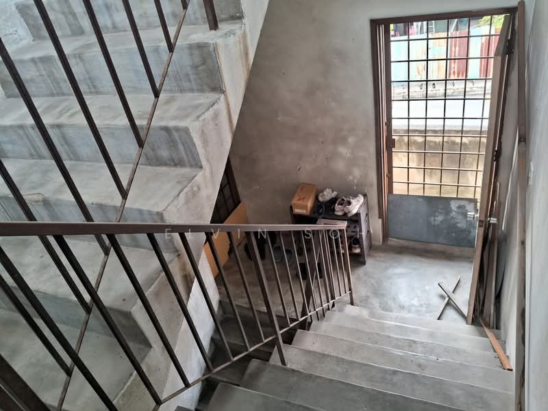 Rumah Teres 2 Tingkat untuk Dijual di Jinjang Selatan (Batu) - Elvin Soh - Entrance - PropertyGuru.com.my