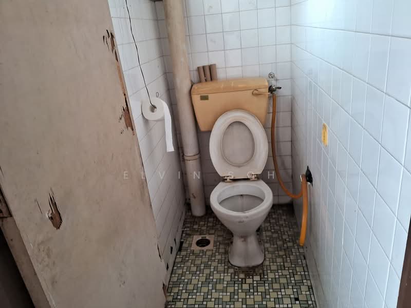 Rumah Teres 2 Tingkat untuk Dijual di Jinjang Selatan (Batu) - Elvin Soh - Bathroom - PropertyGuru.com.my