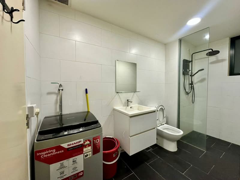 Service Residence for Rent at SqWhere Service Apartments - Lennon Poon - Bathroom - PropertyGuru.com.my