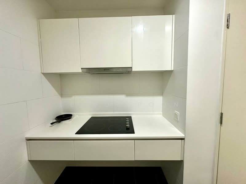 Service Residence for Rent at SqWhere Service Apartments - Lennon Poon - Kitchen - PropertyGuru.com.my