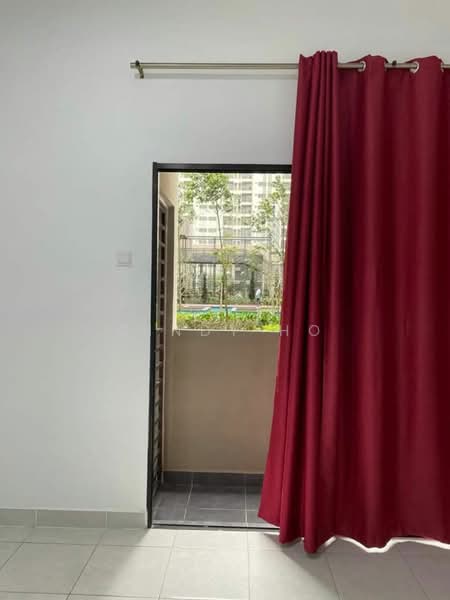 Servis Apartment untuk Dijual di Vision City Youth City - Cindy Ho - Balcony - PropertyGuru.com.my