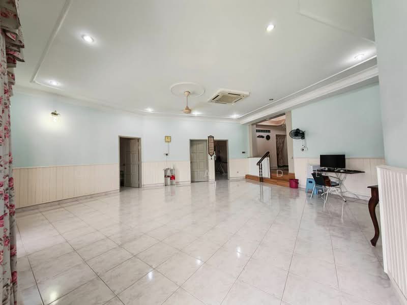 Bungalow for Sale in Ampang Jaya (Ampang) - Cik Maya Abdul - Living Room - PropertyGuru.com.my