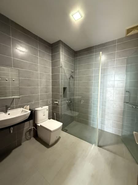 Servis Apartment untuk Dijual di Paragon Residences @ Straits View - Jeddy Poh - Bathroom - PropertyGuru.com.my