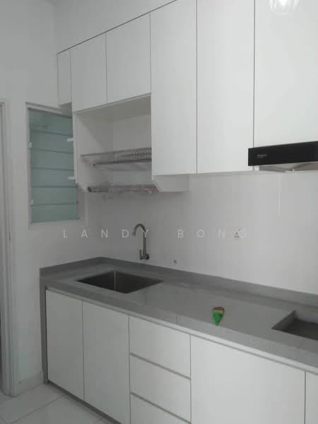 Kondominium untuk Dijual di i-Santorini - Landy Bong - Kitchen - PropertyGuru.com.my