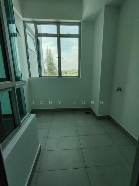Pangsapuri untuk Disewa di Midori Green (Pangsapuri Hijauan) - Jony Jong - Balcony - PropertyGuru.com.my