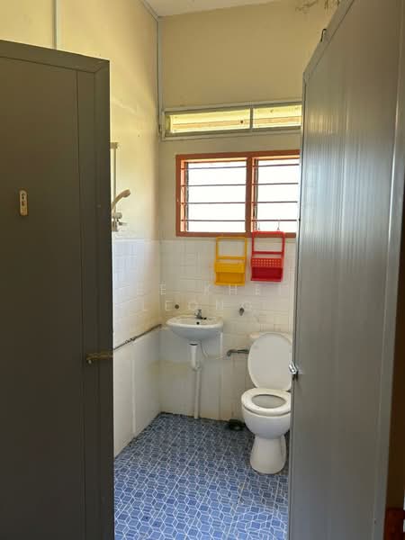 Semi-Detached House for Sale in Taiping (Perak) - See Khei Leong - Bathroom - PropertyGuru.com.my
