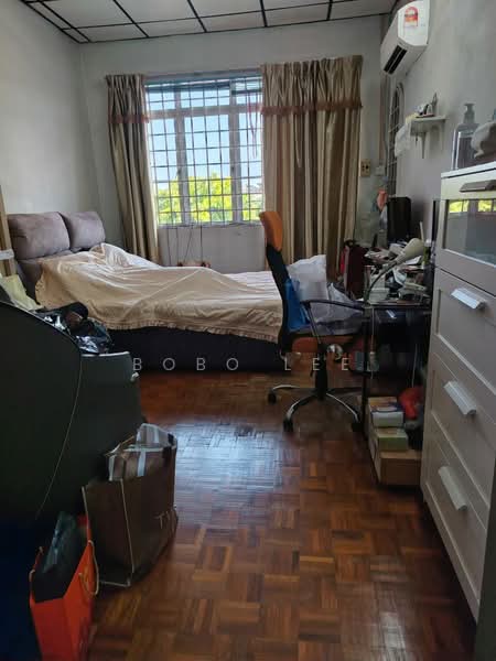 Semi-Detached House for Sale in Taman Overseas Union (Taman Oug) (Jalan Klang Lama (Old Klang Road)) - Bobo Lee - Bedroom - PropertyGuru.com.my