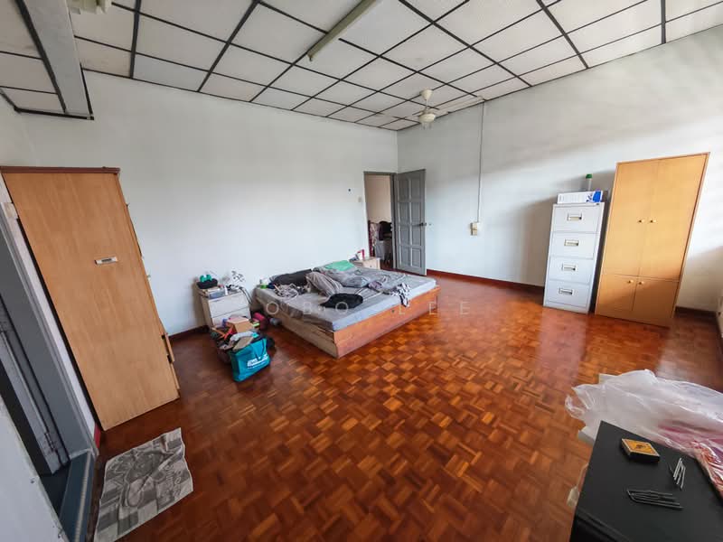 Semi-Detached House for Sale in Taman Overseas Union (Taman Oug) (Jalan Klang Lama (Old Klang Road)) - Bobo Lee - Bedroom - PropertyGuru.com.my