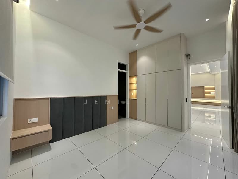 Cluster House for Sale in Taman Ekoflora (Johor Bahru) - Jemie . - Bedroom - PropertyGuru.com.my