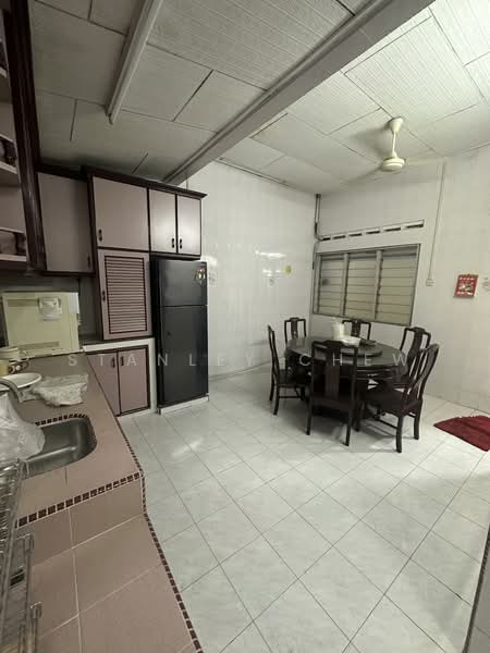 Semi-Detached House for Sale in Taman Johor Jaya (Johor Bahru) - Stanley Chew - Kitchen - PropertyGuru.com.my