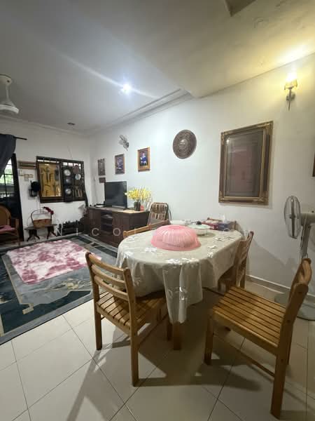 Rumah Teres 2 Tingkat untuk Dijual di Taman Syabas (Ipoh) - Nicole Teoh - Living Room - PropertyGuru.com.my
