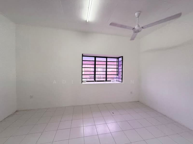 2-storey Terraced House for Sale in Taman Scientex Pasir Gudang (Pasir Gudang) - Adli Harun - Interior - PropertyGuru.com.my