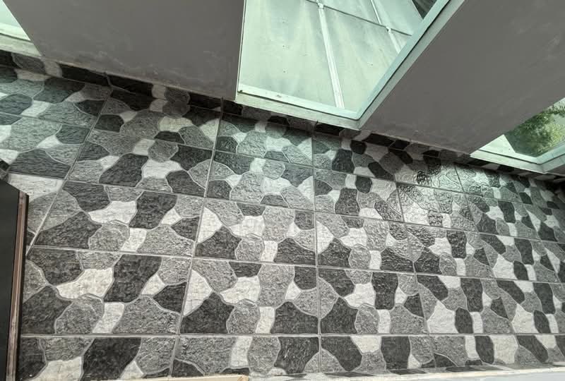 2-storey Terraced House for Sale in Taman Setia Indah (Tebrau) - Eve Chan - Modern tiling - PropertyGuru.com.my