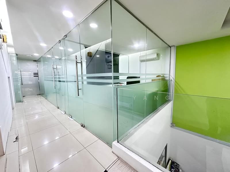 Shop / Office for Sale in Pusat Bandar Rawang (Rawang) - Tiffany Yang - Corridor - PropertyGuru.com.my