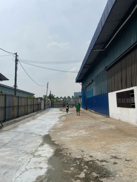 Warehouse for Rent in Bukit Kemuning (Shah Alam) - Afiqah . - Exterior - PropertyGuru.com.my