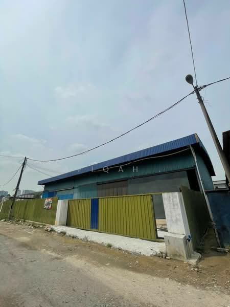 Warehouse for Rent in Bukit Kemuning (Shah Alam) - Afiqah . - Exterior - PropertyGuru.com.my