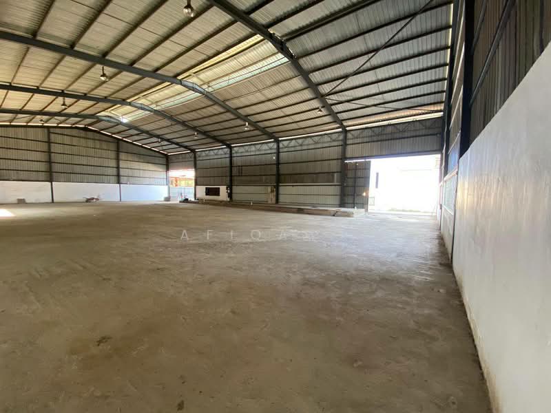 Warehouse for Rent in Bukit Kemuning (Shah Alam) - Afiqah . - Interior - PropertyGuru.com.my