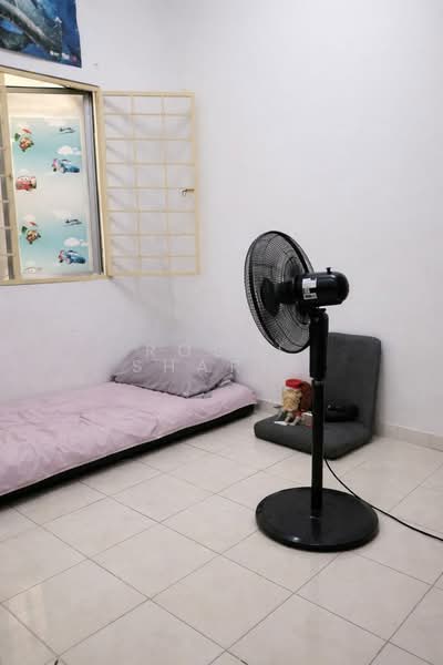 1-storey Terraced House for Sale in Bandar Tasik Puteri (Rawang) - Rosdi Sharif - Bedroom - PropertyGuru.com.my