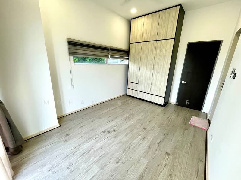 Zero-Lot Bungalow for Sale in Lakefront Villa (Cyberjaya) - Mohammad Omar - PropertyGuru.com.my