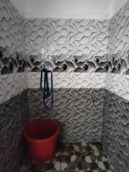 Rumah Teres 1 Tingkat untuk Dijual di Sungai Petani (Kedah) - Yan Sung Lee - Bathroom - PropertyGuru.com.my