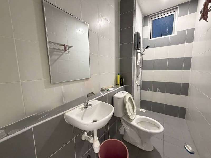 Pangsapuri untuk Disewa di Camellia Residence - Stephanie Gan - Bathroom - PropertyGuru.com.my