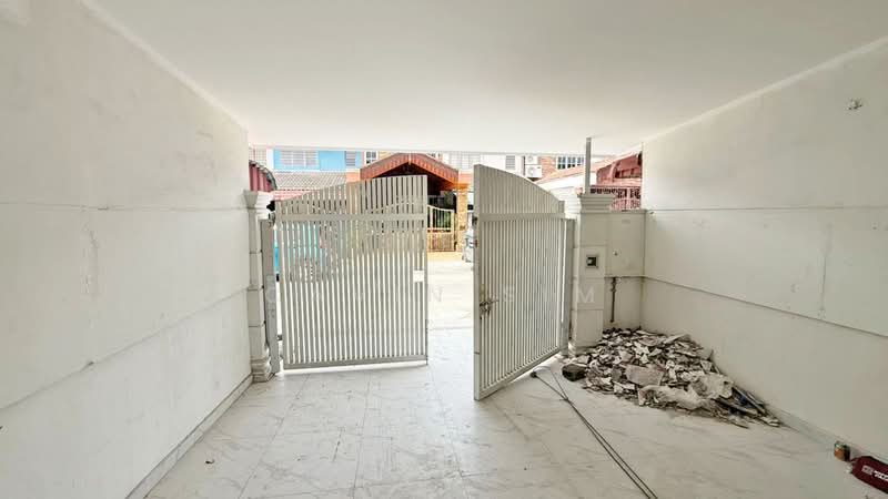Rumah Teres 2 Tingkat untuk Dijual di Kota Masai (Pasir Gudang) - Cavin Sim - Exterior - PropertyGuru.com.my