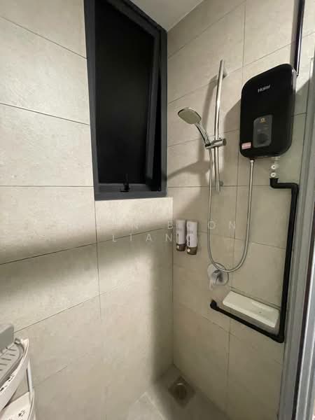 Servis Apartment untuk Disewa di Aera Residence - Huan Boon Liang - Bathroom - PropertyGuru.com.my