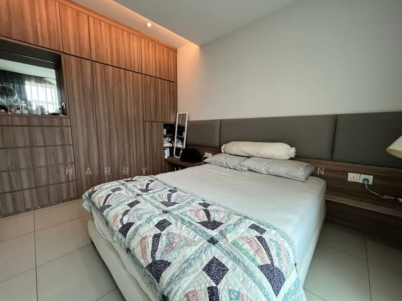 Service Residence for Sale at The Zest @ Kinrara 9 - Harry H. Hassan - Bedroom - PropertyGuru.com.my