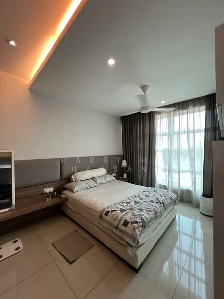 Service Residence for Sale at The Zest @ Kinrara 9 - Harry H. Hassan - Bedroom - PropertyGuru.com.my