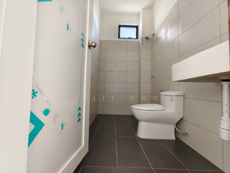 Bungalow for Sale in Tasek Gelugor (Penang) - Lillie Ong - Bathroom - PropertyGuru.com.my