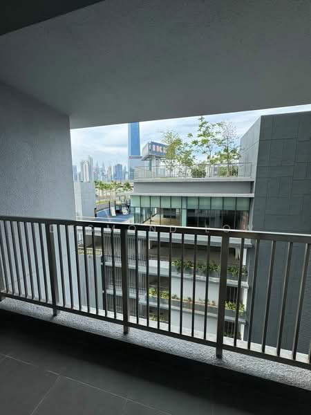 Kondominium untuk Disewa di One Cochrane Residence - Desmond Low - Balcony - PropertyGuru.com.my
