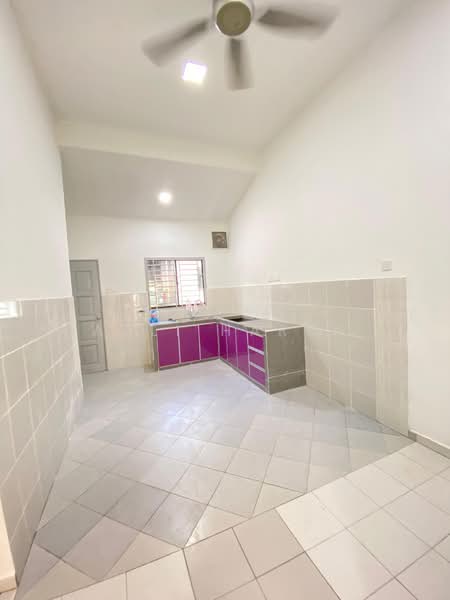 1-storey Terraced House for Sale in Taman Cahaya Kota Puteri (Masai) - Adli Harun - Kitchen - PropertyGuru.com.my