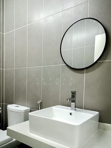 Servis Apartment untuk Disewa di Greenfield Residence - Thanap Priyaa - Bathroom - PropertyGuru.com.my