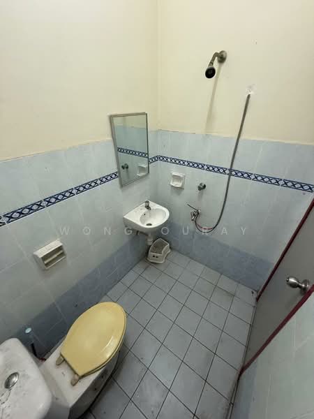 2-storey Terraced House for Sale in Mutiara Rini (Skudai) - Wong Ouray - Bathroom - PropertyGuru.com.my