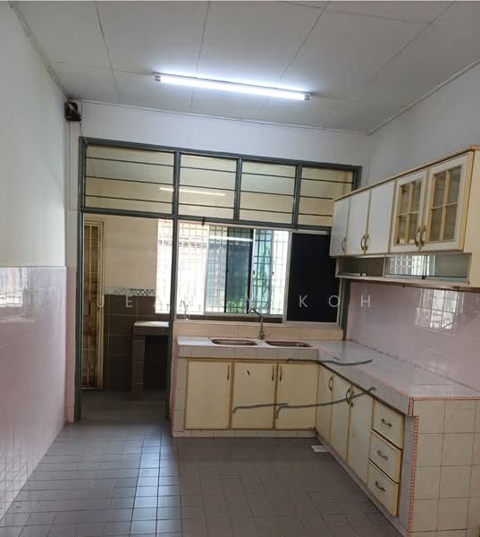 1-storey Terraced House for Rent in Bandar Sri Damansara (Selangor) - Jeanny Koh - Kitchen - PropertyGuru.com.my