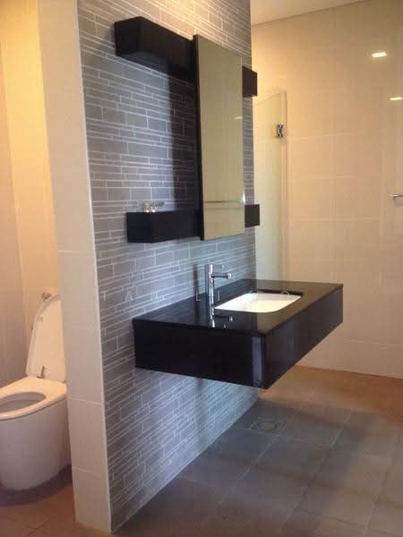 Condominium for Sale at Hampshire Residences - Lily Tan - Bathroom - PropertyGuru.com.my