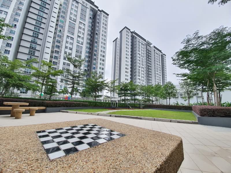 Service Residence for Sale at Meridin Bayvue Serviced Apartment - Kevin Lok - Exterior - PropertyGuru.com.my