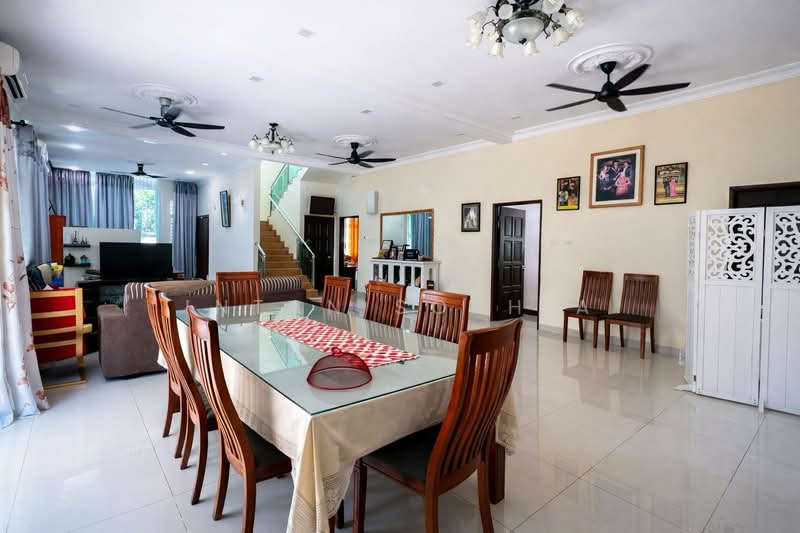 Bungalow for Sale in Usj 3 (Subang Jaya) - Intan Sophia - Living Room - PropertyGuru.com.my