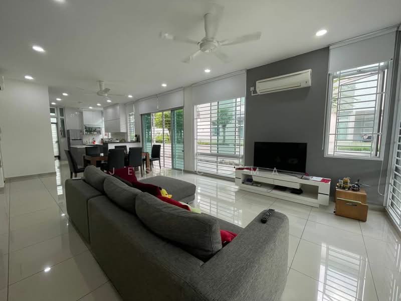 2-storey Terraced House for Rent in Taman Mount Austin (Tebrau) - Jessica Ma - PropertyGuru.com.my